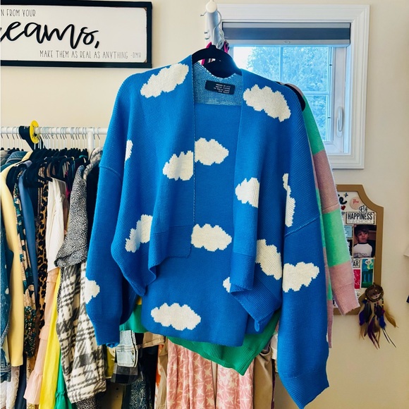 Dressed in Lala Oversized Cloud Cardigan + Pant Set - Picture 2 of 3